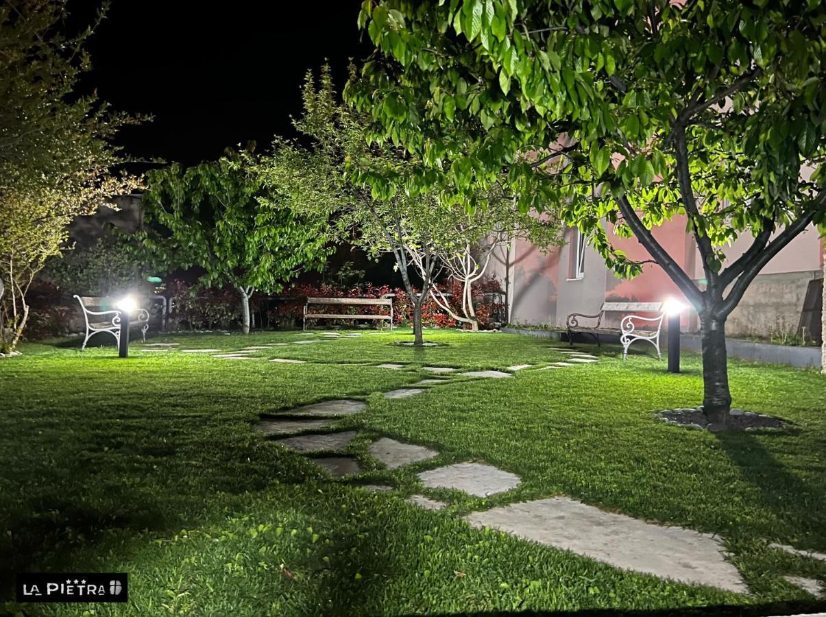 La Pietra Family Hotel Medjugorje Exterior foto