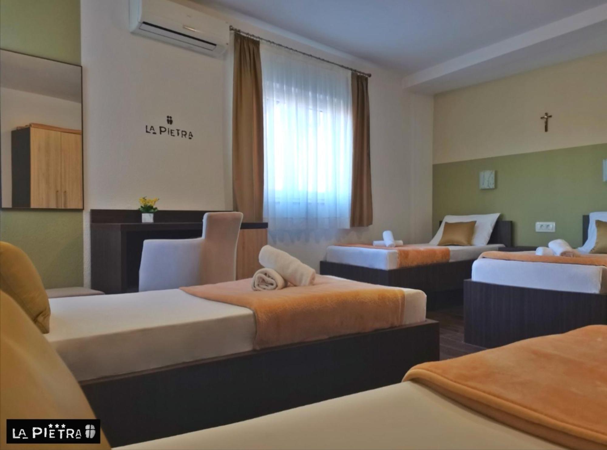 La Pietra Family Hotel Medjugorje Quarto foto